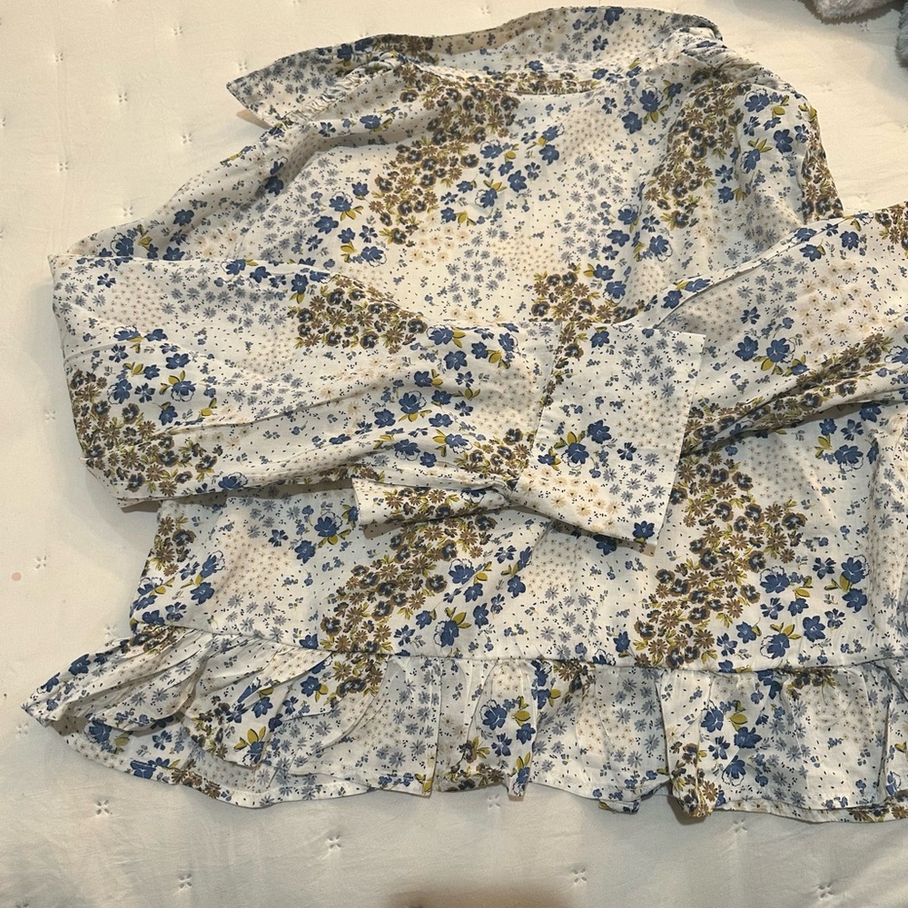 Future Collection Reese Blutstein Floral Top Size Large NWOT - Picture 4 of 10